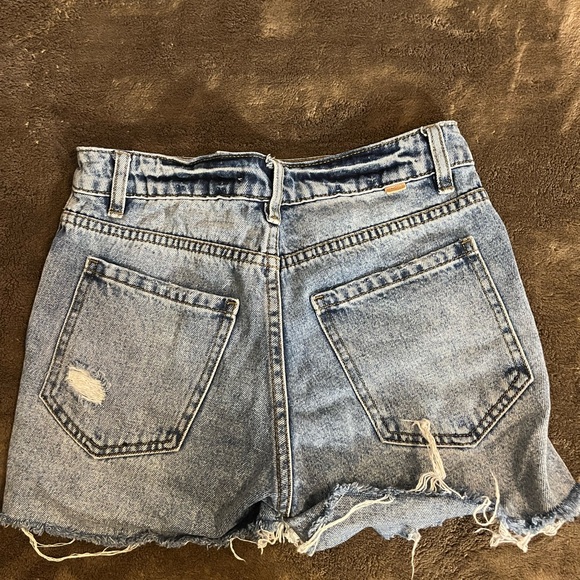 O neill high waisted denim shorts size 26 distressed EUC - Picture 3 of 3